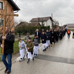 Križni put inspiriran temama enciklike "Laudato si" u Dugom Selu i Brckovljanima